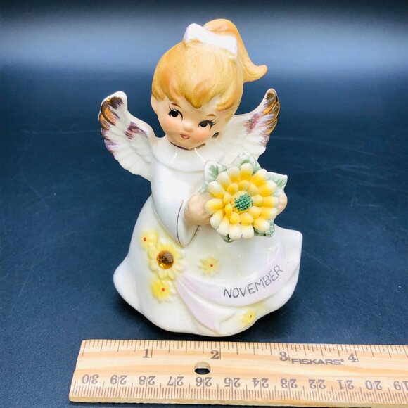 Vintage LEFTON November Birthday Month Porcelain Angel Figurine: 50s Kitsch Gift - Picture 11 of 13